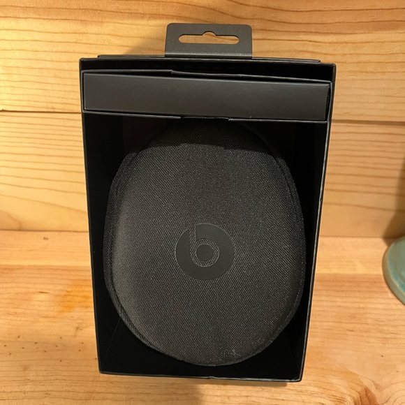 Beats by Dr. Dre Beats Studio³ Wireless (ORIGINAL PACKAGING) - Picture 7 of 11